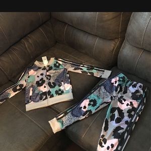 Adidas kids outfit 5t